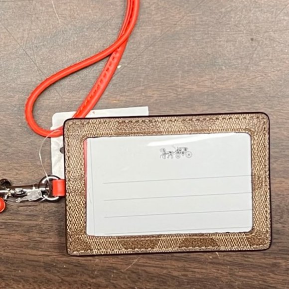 NEW Coach ID Lanyard - Picture 3 of 3